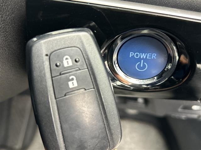 Toyota PRIUS 2018 6975537-23