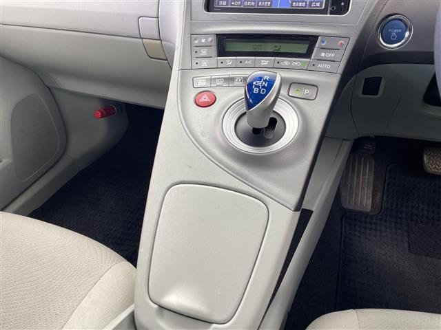 Toyota PRIUS 2015 6975556-10