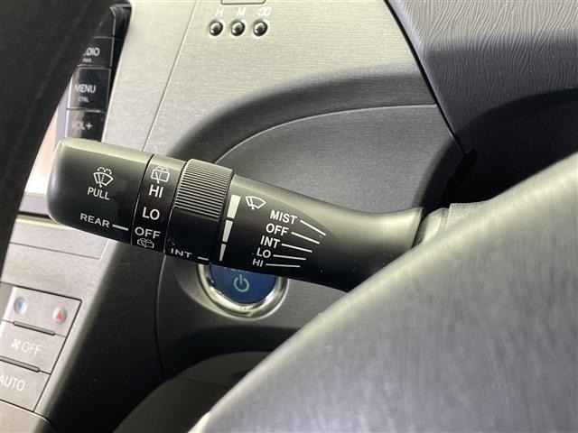 Toyota PRIUS 2015 6975556-7