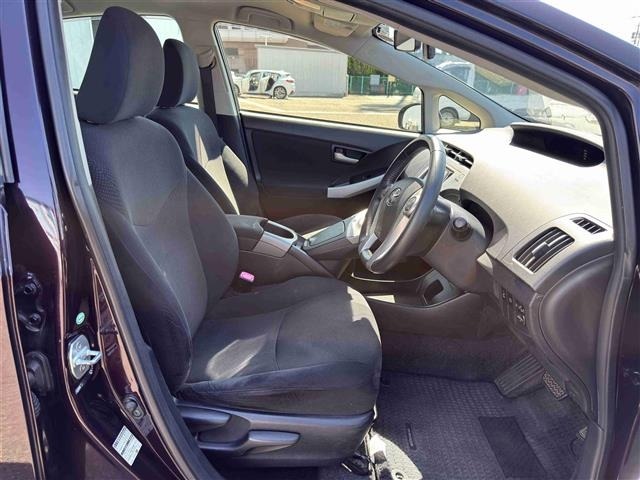 Toyota PRIUS 2012 6975564-5