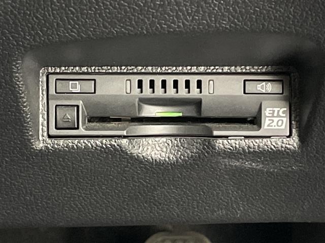Toyota PRIUS 2018 6975565-19