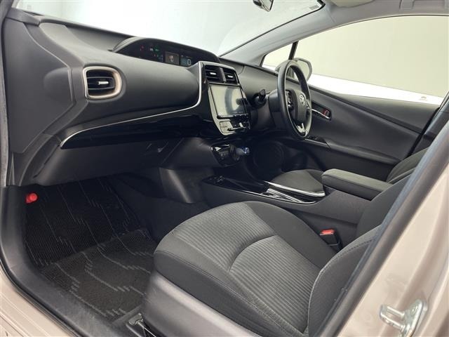Toyota PRIUS 2018 6975565-23