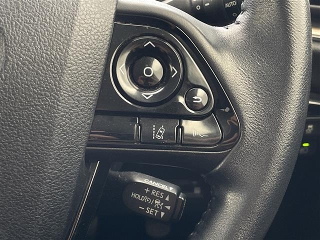 Toyota PRIUS 2018 6975565-3