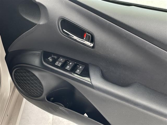 Toyota PRIUS 2018 6975565-9
