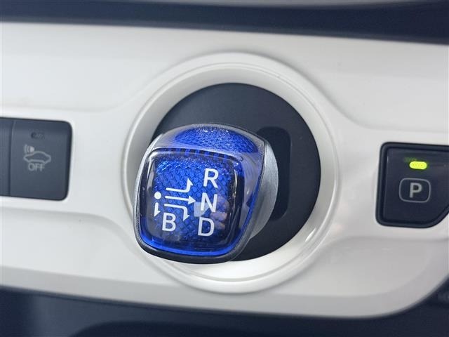 Toyota PRIUS 2016 6975580-19