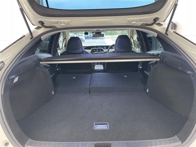 Toyota PRIUS 2019 6975581-12