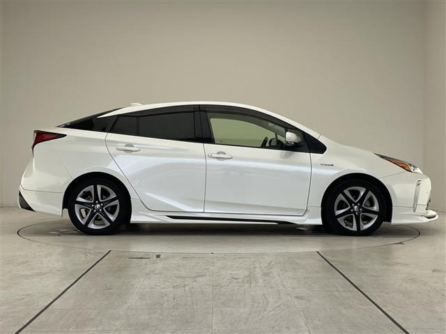 Toyota PRIUS 2019 6975581-2