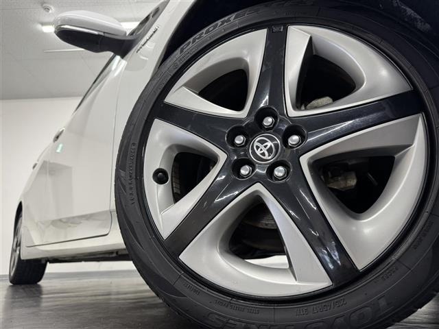 Toyota PRIUS 2019 6975588-23