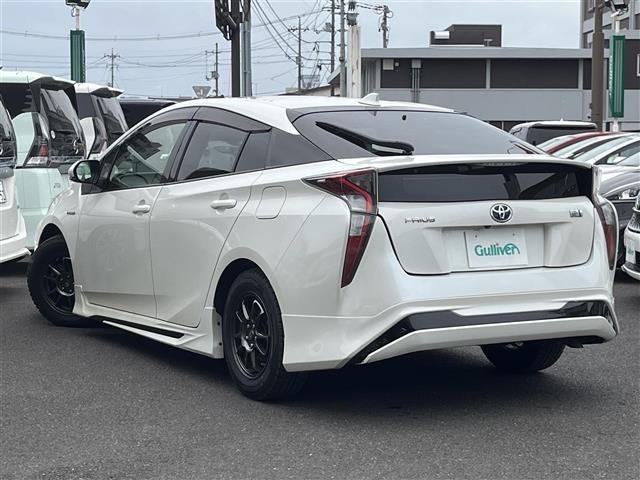 Toyota PRIUS 2017 6975610-13