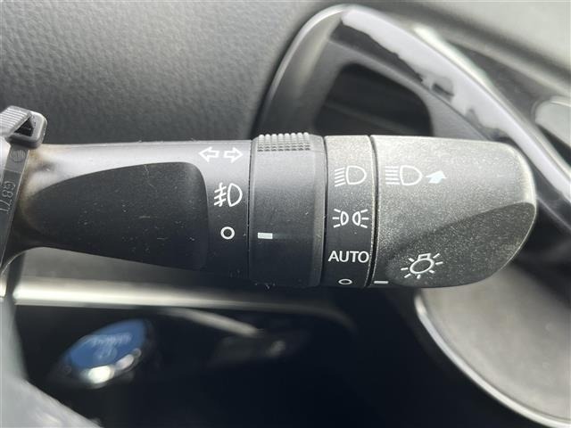 Toyota PRIUS 2017 6975610-7