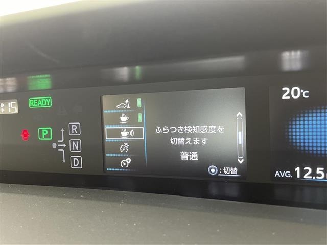 Toyota PRIUS 2019 6975626-1