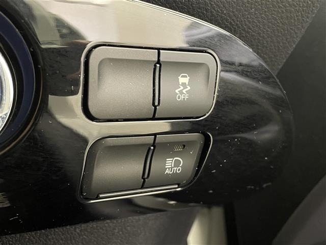 Toyota PRIUS 2019 6975626-3