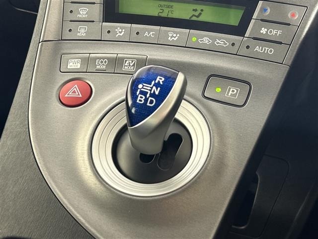 Toyota PRIUS 2014 6975641-10