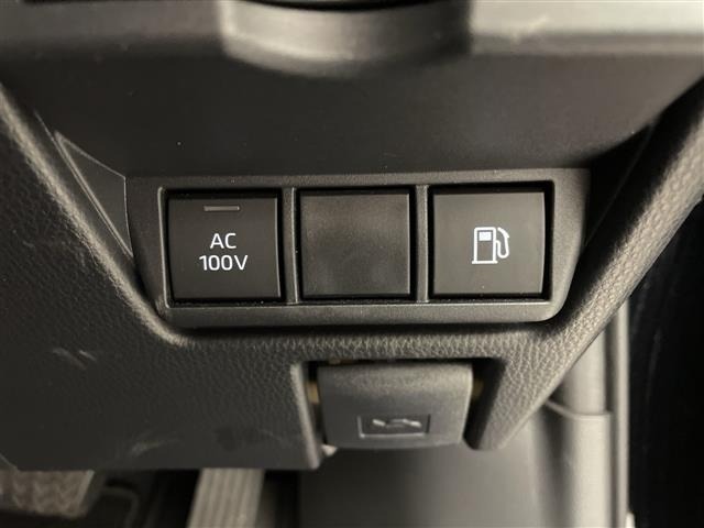 Toyota PRIUS 2024 6975650-10