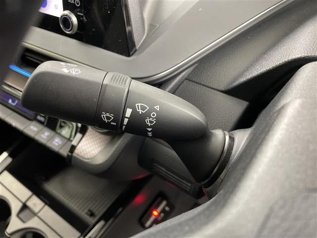 Toyota PRIUS 2024 6975650-3