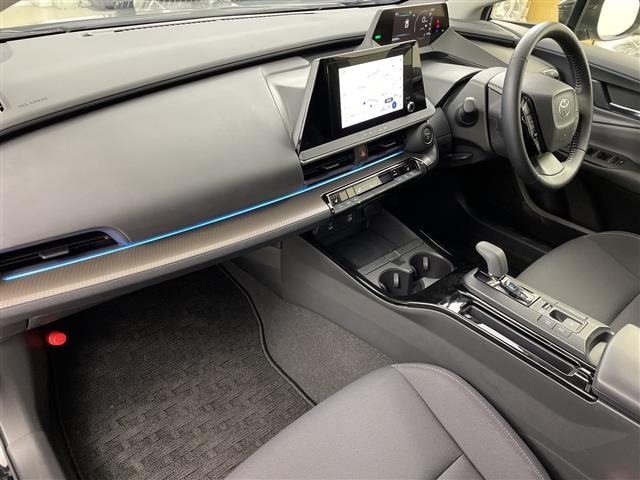 Toyota PRIUS 2024 6975650-6