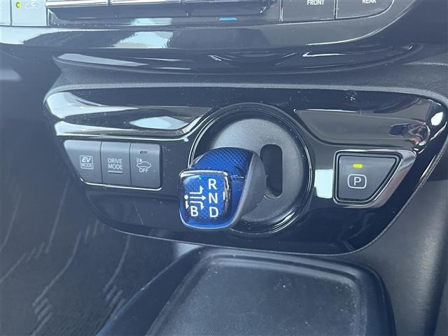 Toyota PRIUS 2019 6975657-10