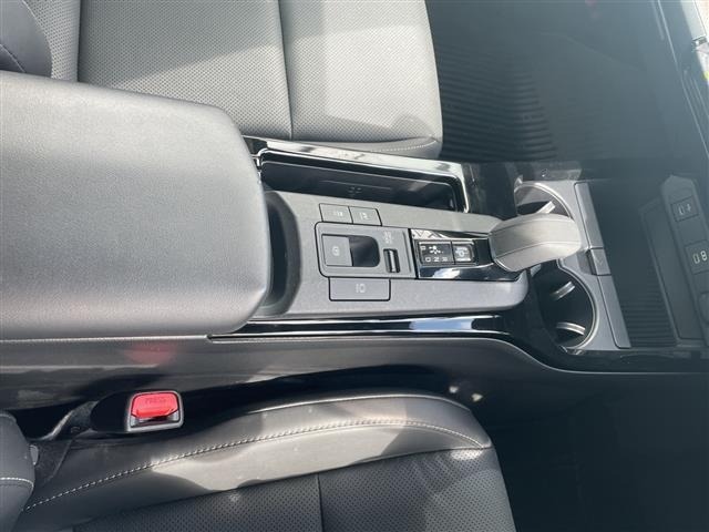 Toyota PRIUS 2024 6975677-1