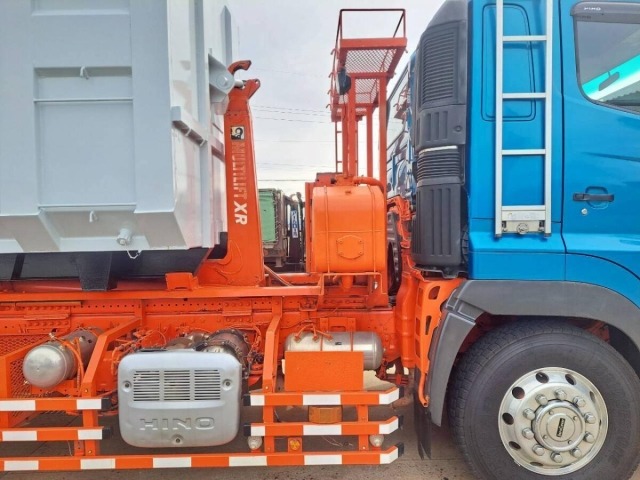 Hino PROFIA 2012 6977864-8