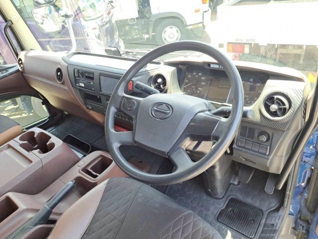 Hino RANGER 2019 7001663-2