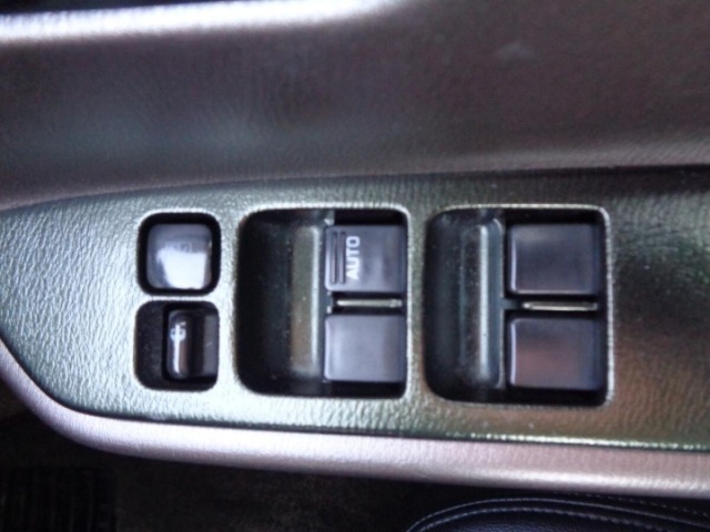 Nissan RASHEEN 1997 6984705-19
