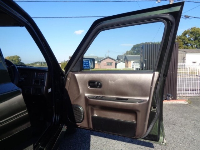 Nissan RASHEEN 1997 6984705-5