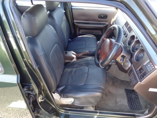 Nissan RASHEEN 1997 6984705-7