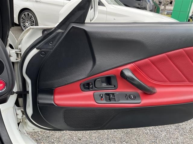 Honda S2000 2001 6985942-12