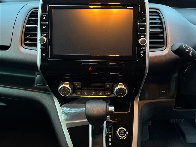 Nissan SERENA 2019 6978532-4