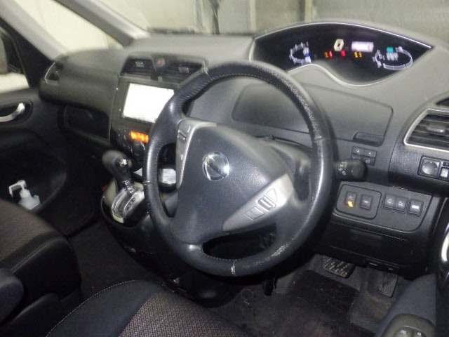 Nissan SERENA 2016 6978550-3