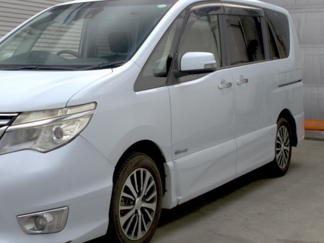 Nissan SERENA 2014 6978551-4