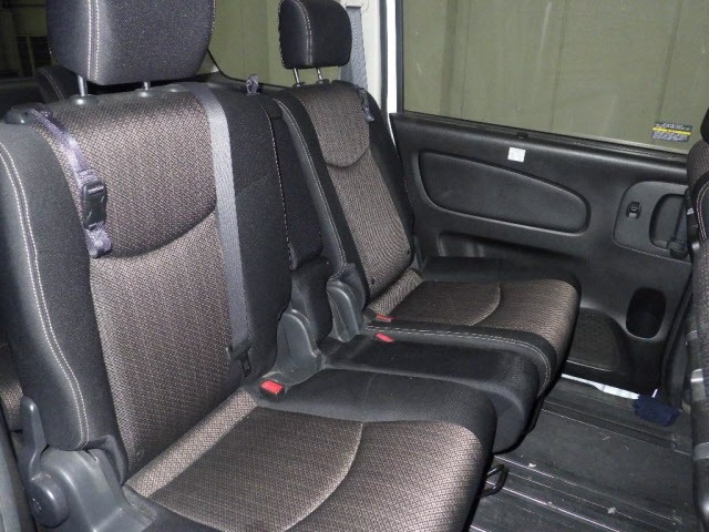 Nissan SERENA 2014 6978551-8