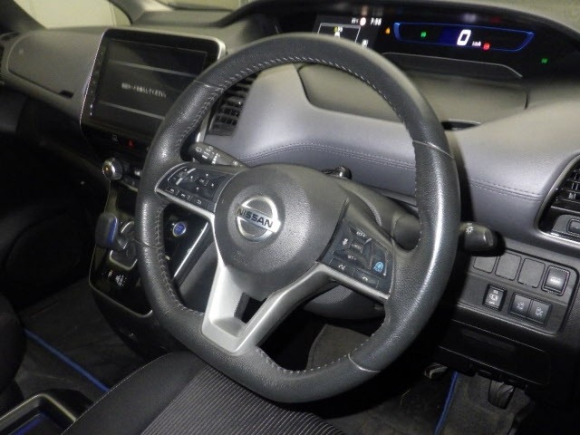 Nissan SERENA 2021 6978568-3