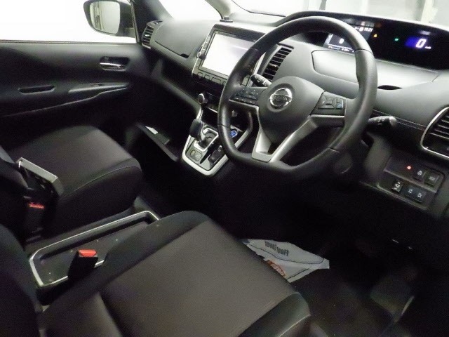 Nissan SERENA 2019 6978593-3