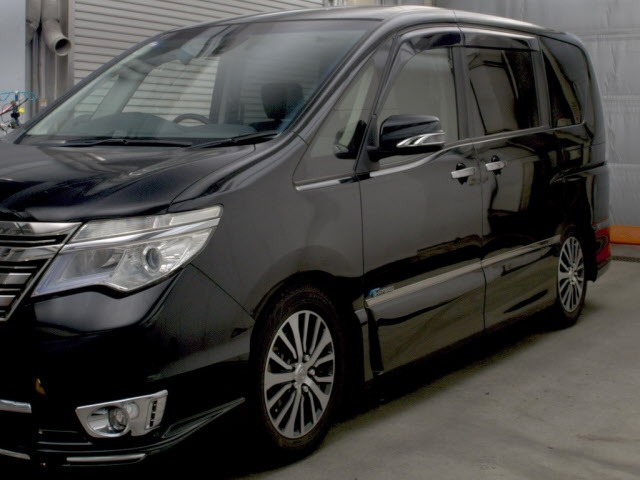 Nissan SERENA 2015 6978605-4