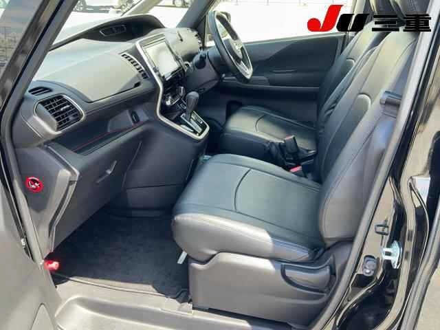 Nissan SERENA 2018 6978631-3