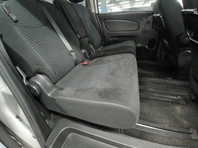 Nissan SERENA 2014 6978642-12
