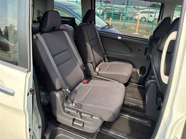 Nissan SERENA 2017 6978781-8