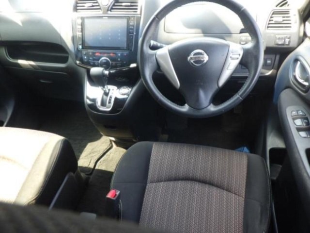 Nissan SERENA 2013 6978809-6