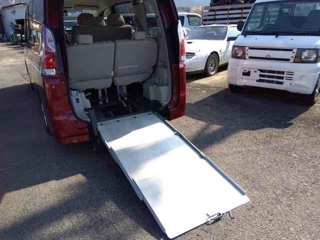 Nissan SERENA 2019 6978820-5