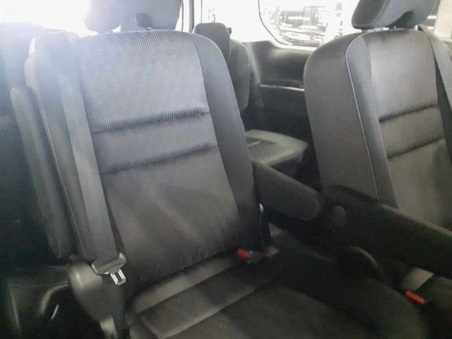 Nissan SERENA 2018 6978855-11