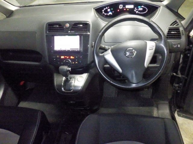 Nissan SERENA 2012 6978921-4