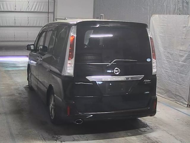 Nissan SERENA 2012 6978921-7