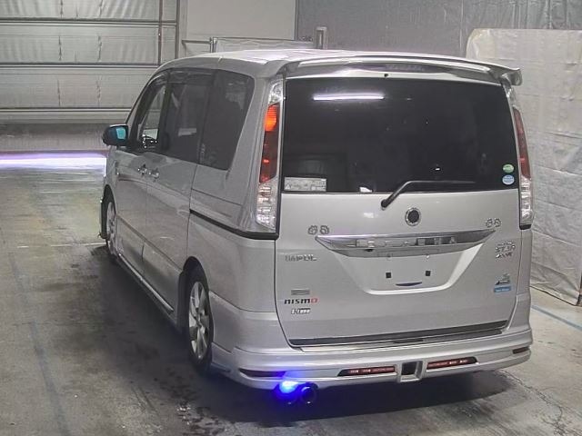 Nissan SERENA 2012 6978936-7