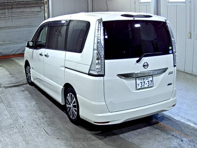 Nissan SERENA 2014 6979014-1