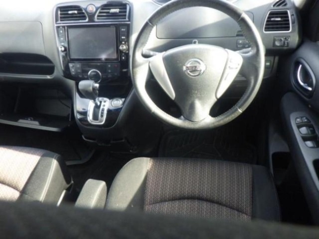 Nissan SERENA 2014 6979014-3