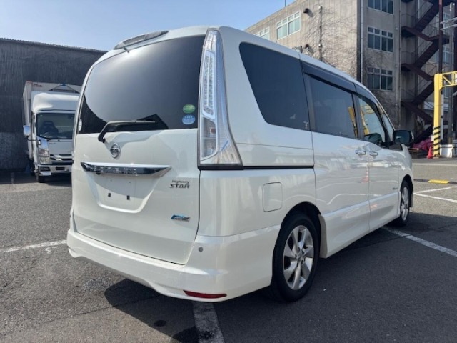 Nissan SERENA 2013 6979060-1