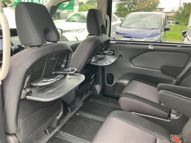 Nissan SERENA 2019 6979080-2