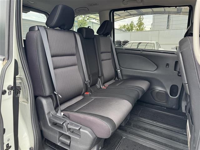 Nissan SERENA 2017 6979150-11