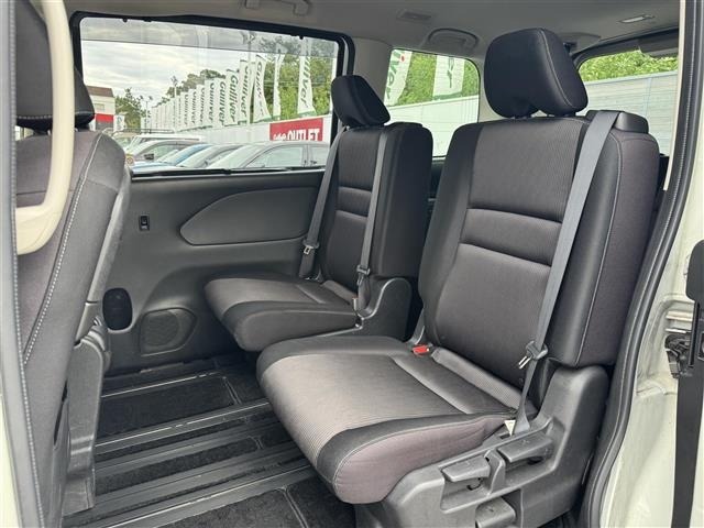 Nissan SERENA 2017 6979150-22